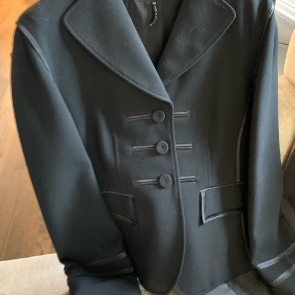 Classic Carreire Sandra Angelozzi Suit - Picture 5 of 8